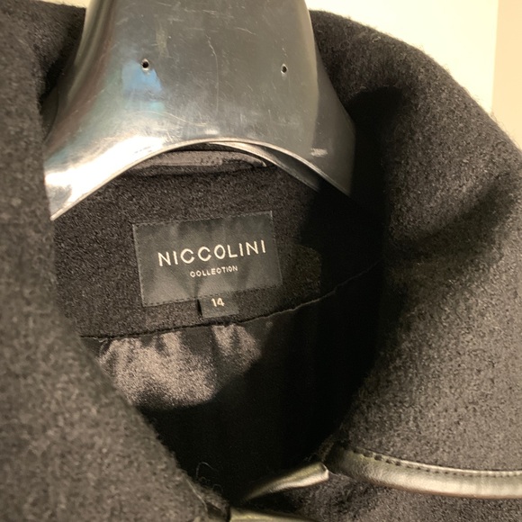 Niccolini Women’s Wool Coat - with removable hood - Picture 4 of 4